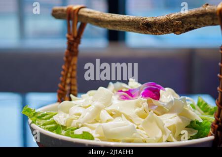 Aorte de porc de bœuf frais cru pour hot pot au restaurant chinois Banque D'Images