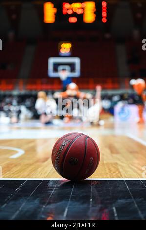 Patra, Lombardie, Grèce. 23rd mars 2022. Un basket-ball lors du match Eurocup 7days entre Promitheas Patras et Virtus Bologna à Dimitris Tofalos Arena le 23 mars 2022 à Patra, Grèce. (Image de crédit : © Stefanos Kyriazis/ZUMA Press Wire) Banque D'Images