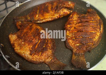 Images de la réserve de frites de Karimeen Banque D'Images