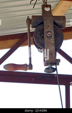 Treuil manuel pour soulever des objets lourds Banque D'Images