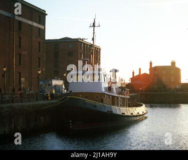 Liverpool, Royaume-Uni - 26 février 2022 : le remorqueur Brocklebank à Canning Dock. Banque D'Images