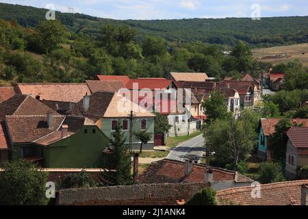 Blick von der Grafenburg aus auf Calnic. Calnic, deutsch Kelling, ist eine Gemeinde im Kreis Alba in Siebenbürgen, Rumänien / vue de Calnic à partir de Th Banque D'Images