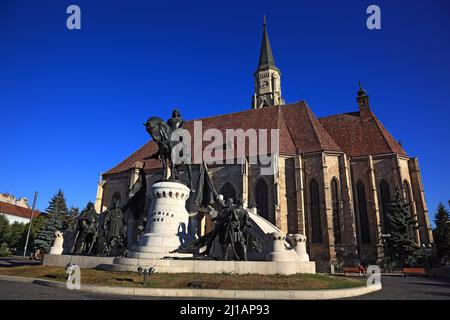 Reiterstandbild von Matthias Corvinus, Matthias Rex und Die Klausenburger Michaelskirche in Cluj-Napoca, deutsch Klausenburg, ist das bedeutendste BEI Banque D'Images