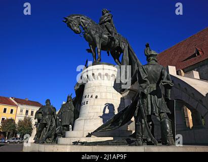 Reiterstandbild von Matthias Corvinus, Matthias Rex, Cluj-Napoca, deutsch Klausenburg, die Michaelskirche ist das bedeutsendste Beispiel einer gotische Banque D'Images