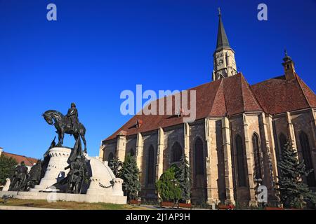 Reiterstandbild von Matthias Corvinus, Matthias Rex und Die Klausenburger Michaelskirche in Cluj-Napoca, deutsch Klausenburg, ist das bedeutendste BEI Banque D'Images