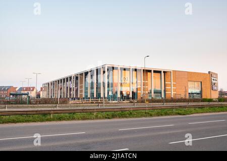 Parc commercial Bicester tôt le matin au lever du soleil. Bicester, Oxfordshire, Angleterre Banque D'Images