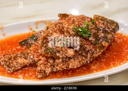 Un plat de Guangxi croustillant, doux et aigre, un poisson au vin doux et aigre Banque D'Images