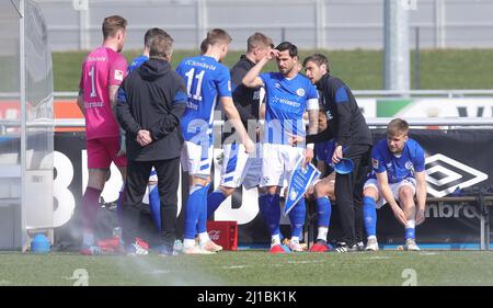 Ville de Gelsenkirchen, Allemagne. 24th mars 2022. Firo : 24.03.2022 Fuvuball, 2.Bundesliga, saison 2021/2022, FC Schalke 04 - FC Utrecht test Match capitaine Danny Latza crédit: dpa/Alay Live News Banque D'Images