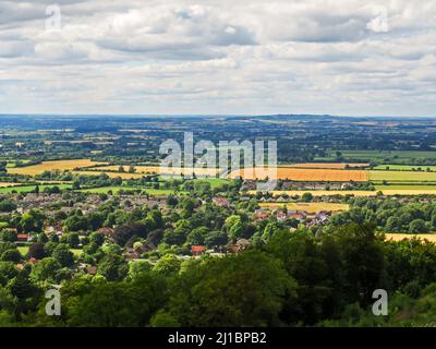 Vue sur les petits villages et les fermes de l'Angleterre rurale, comme vu de l'escarpement des Chiltern Hills, sud du Royaume-Uni Banque D'Images