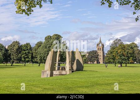 Sculpture en pierre dans South Inch Park dans la ville de Perth, Perth et Kinross, Écosse Royaume-Uni Banque D'Images