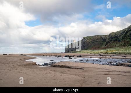 C'est Downhill Beach en Irlande du Nord. Banque D'Images