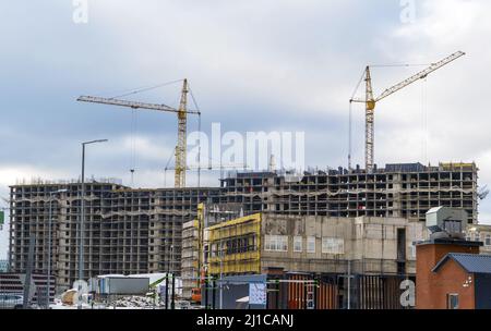 Construction de nouveaux bâtiments résidentiels de grande hauteur. Région de Leningrad , Devyatkino Banque D'Images