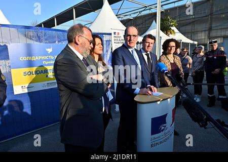 Joël Giraud, secret d'État à la Ruralite aupres de la Ministre de la cohésion des territoires et des relations avec les collectivités territoriales, Marlene Schiappa, ministre deleguee chargee de la citoyennee, Jean Castex, Premier mine, Christian Estrosi, le mistraire de Wargon et Nice Emmanuelle minister deleguee aupres de la ministre de la transition écologique, chargee du logement, lors d'une visite de l'accoil des refuges ukrainens à la préfecture de Nice et du centre d'accueil pour les refuges ukrainens à Nice, France, le 24 mars 2022, au 29eme jour de l'invasion de l'Ukrain de la russe Banque D'Images