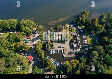 20.09.2021, Allemagne, Rhénanie-du-Nord-Westphalie, Essen - Haus Scheppen sur le lac Baldeney. Haus Scheppen est un ancien domaine féodal noble de l'abbaye de werden Banque D'Images