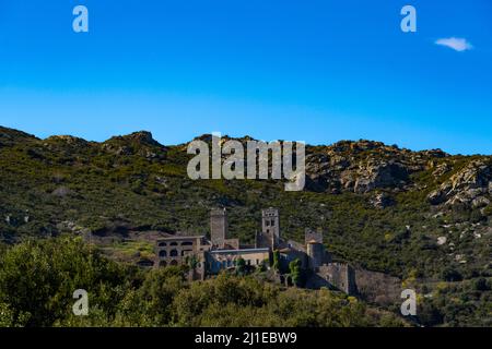 Le monastère médiéval de Sant Pere de Rodes, près de El Port de la Selva en Catalogne, Espagne. Banque D'Images