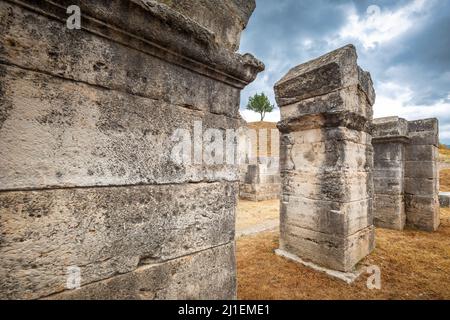 Ruines archéologiques de bâtiments romains de peuplement dans le Solin, près de la ville de Split, Croatie, Europe. Banque D'Images