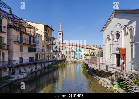 Omegna, vue sur la ville, Italie, Piémont, Lac Orta Banque D'Images