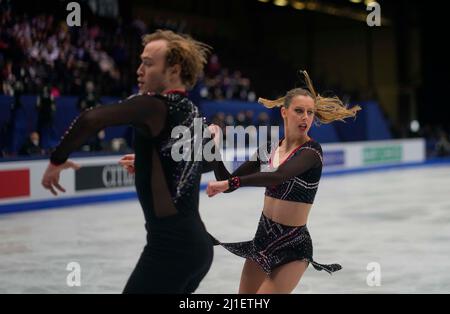 Stade Sud de France, Montpellier, France. 25th mars 2022. Sasha Fear et George Waddell du Royaume-Uni pendant la danse sur glace par paires, Championnat du monde de patinage artistique au Sud de France Arena, Montpellier, France. Kim Price/CSM/Alamy Live News Banque D'Images