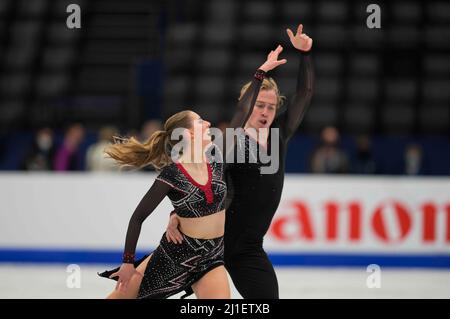 Stade Sud de France, Montpellier, France. 25th mars 2022. Sasha Fear et George Waddell du Royaume-Uni pendant la danse sur glace par paires, Championnat du monde de patinage artistique au Sud de France Arena, Montpellier, France. Kim Price/CSM/Alamy Live News Banque D'Images