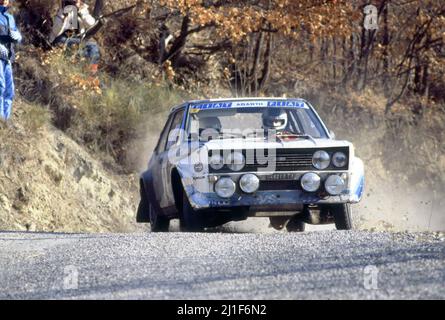 Markku Alen (fin) Ilkka Kivimaki (fin) Fiat 131 Abarth GR4 Fiat Auto Banque D'Images