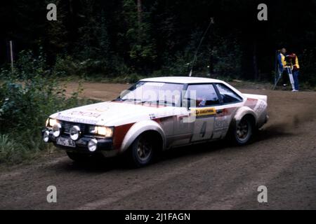 Bjorn Waldegard (SWE) Hans Thorszelius (SWE) Toyota Celica GR4 Toyota Team Europe Banque D'Images