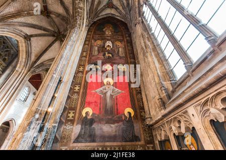 ABBEVILLE, SOMME, FRANCE, 03 MARS 2022 : intérieurs et décors de la collégiale Saint Vufran Banque D'Images