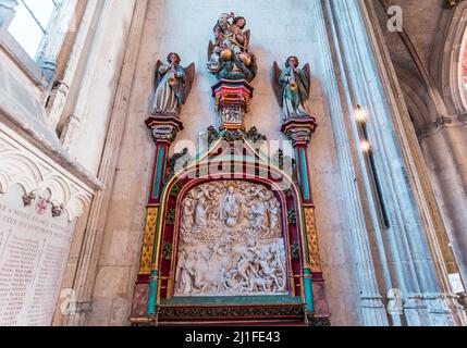 ABBEVILLE, SOMME, FRANCE, 03 MARS 2022 : intérieurs et décors de la collégiale Saint Vufran Banque D'Images