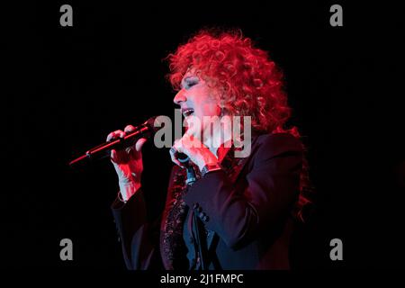 Bergame, Italie. 24th mars 2022. Fiorella Mannoia concert live au Creberg Teatro à Bergame, Italie, le 24 mars 2022. (Photo par Andrea Ripamonti/Pacific Press/Sipa USA) crédit: SIPA USA/Alay Live News Banque D'Images