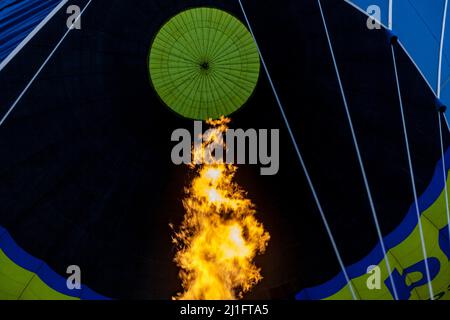 Chauffe-ballon à air chaud au gaz, Louxor Banque D'Images