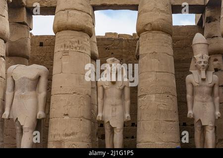 Cour de Ramsès II, Temple de Louxor Banque D'Images