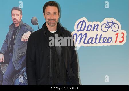 Raoul Bova participe à la photo de la fiction Rai Don Matteo 13 au centre Rai via Asiago. Banque D'Images