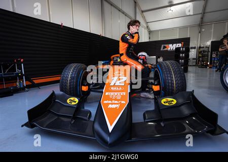 Djeddah, Arabie Saoudite. 25th mars 2022. Novalak Clément (FRA), MP Motorsport, Dallara F2, portrait lors de la ronde 2nd du Championnat de Formule 2 de la FIA 2022 du 25 au 27 mars 2022 sur le circuit de la corniche de Jeddah, à Jeddah, Arabie Saoudite crédit: DPPI Media/Alay Live News Banque D'Images