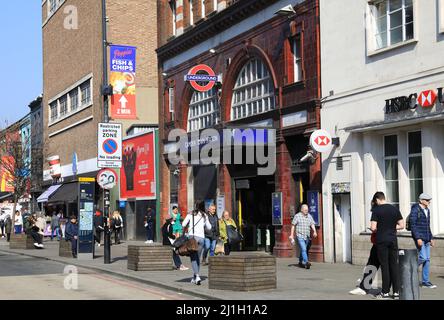 Station de métro Camden Town, sur Camden High Street, dans le nord de Londres, Royaume-Uni Banque D'Images