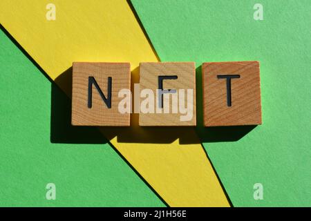 NFT, abréviation de non-fongible Token, unité non interchangeable de données stockées sur une blockchain qui peut être vendue ou échangée Banque D'Images