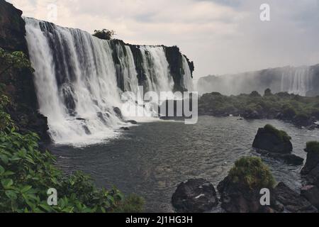 Photo des chutes d'Iguazu au Brésil Banque D'Images