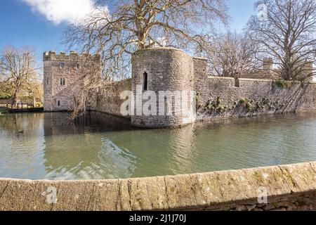 Le Palais des évêques et la Maison des évêques qui l'accompagne à Wells, dans le comté anglais de Somerset, est adjacent à la cathédrale de Wells et a été la maison de Banque D'Images