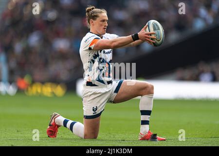 Londres, Royaume-Uni. 26th, mars 2022. TIFF Eden of Bristol Bears prend un coup de pied de conversion lors de Gallagher Premiership Rugby - Saracens vs Bristol Bears au Tottenham Hotspur Stadium le samedi 26 mars 2022. LONDRES, ANGLETERRE. Credit: Taka G Wu/Alay Live News Banque D'Images