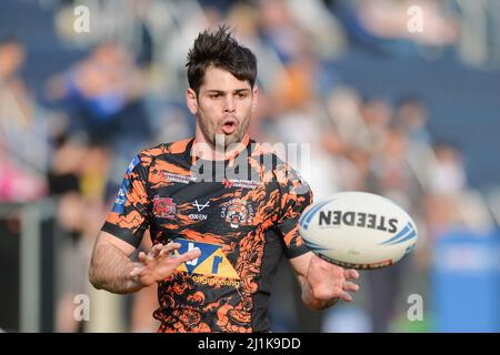 Leeds, Royaume-Uni. 26th mars 2022. Jake Mamo de Castleford Tigers pendant l'échauffement dans la coupe de défi de rugby de Betfred Leeds Rhinos vs Castleford Tigers au stade Headingley, Leeds, UK Credit: Dean Williams/Alay Live News Banque D'Images