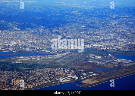 Vue aérienne de San Jose, Californie et de l'aéroport de la ville Banque D'Images