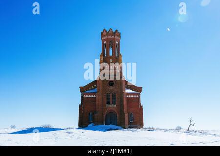 Vieille église luthérienne abandonnée Walter en hiver. Banque D'Images