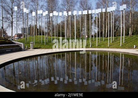 Jardin commémoratif des 31 victimes de l'attentat à la voiture d'Omagh le 15 août 1998 dans la ville d'Omagh, comté de Tyrone, Irlande du Nord Banque D'Images