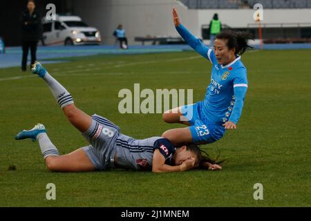 28 novembre 2019-Yongin, Corée du Sud-Jiangsu Suning Dames football Club of China joueurs et Melbourne victoire des joueurs australiens jouent lors d'un tournoi pilote FIFA/AFC de championnat de club de femmes 2019 au Yongin Citizens Park à Yongin, Corée du Sud. Résultat de la comparaison par 1-1, identique. Banque D'Images