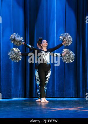 Kuznia Raciborska, Pologne - 26 mars 2022 : le tournoi sportif national de la petite Majorette 5th Banque D'Images