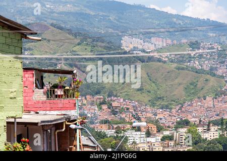 Le district de Comuna 13 à Medellin, en Colombie Banque D'Images