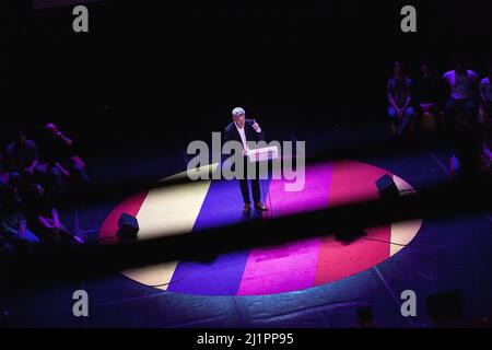 France, Toulouse, 2022-03-27. Rencontre de Fabien Roussel 2022 à la Halle aux grains la France des Happy Days. Photo de Patricia Huchot-Boissier / ABACAPRESS.COM. Banque D'Images