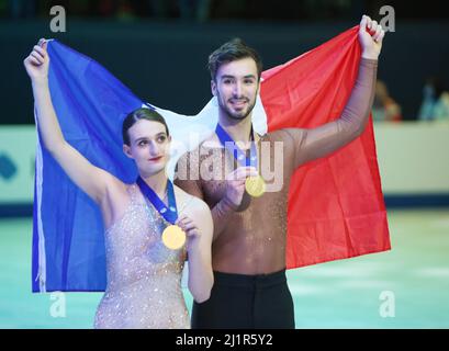 Gabriella Papadakis et Guillaume Cizeron de France lors des Championnats du monde de patinage artistique 2022 de l'UIP le 26 mars 2022 à l'Arena Sud de France à Montpellier, France - photo: Laurent Lairys/DPPI/LiveMedia Banque D'Images