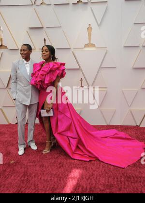 Los Angeles, Californie. 27th mars 2022. Jessica Betts, Niecy Nash à l'arrivée des Oscars 94th - arrivées 1, Dolby Theatre, Los Angeles, CA 27 mars 2022. Crédit : Elizabeth Goodenough/Everett Collection/Alay Live News Banque D'Images