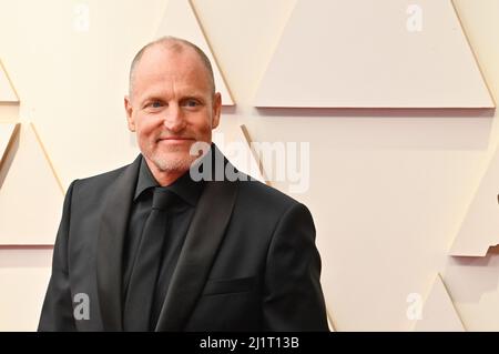 Los Angeles, États-Unis. 27th mars 2022. Woody Harrelson arrive pour les Academy Awards 94th au Dolby Theatre, dans la section Hollywood de Los Angeles, le dimanche 27 mars 2022. Photo de Jim Ruymen/UPI crédit: UPI/Alay Live News Banque D'Images
