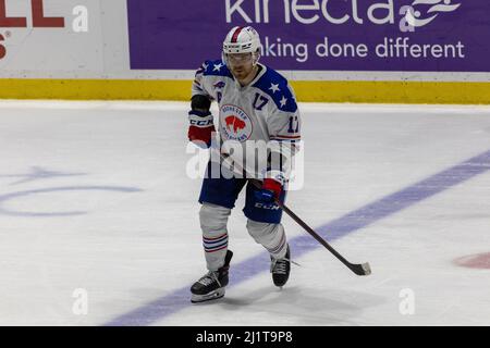 27 mars 2022: Rochester Americans avance Sean Malone (17) skates dans la troisième période contre les Bridgeport Islanders. Les Rochester Americans ont accueilli les Bridgeport Islanders dans Bills Night lors d'un match de la Ligue américaine de hockey à la Blue Cross Arena de Rochester, New York. (Jonathan Tenca/CSM) Banque D'Images