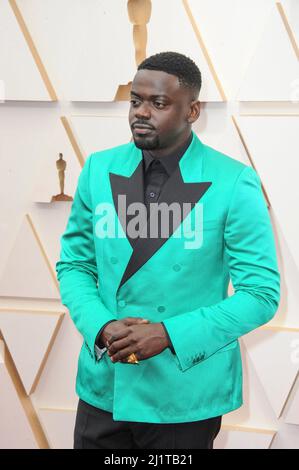 Los Angeles, Californie. 27th mars 2022. Daniel Kaluuya aux arrivées des Oscars 94th - arrivées 4, Dolby Theatre, Los Angeles, CA 27 mars 2022. Crédit : Elizabeth Goodenough/Everett Collection/Alay Live News Banque D'Images